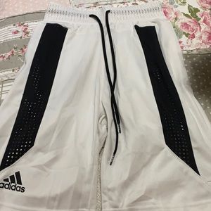 Men’s Adidas Aeroready basketball shorts